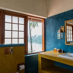 King Room Lake View
